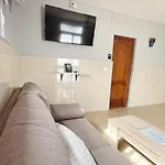 La Colina - El Duque Nyaraló *