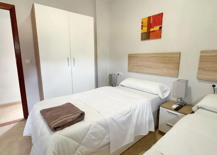 펜션 La Colina - El Duque *